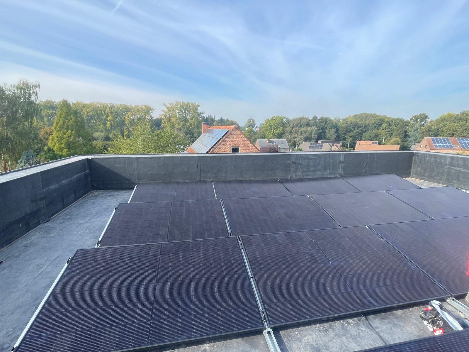 Unité batterie et onduleur résidentiel
