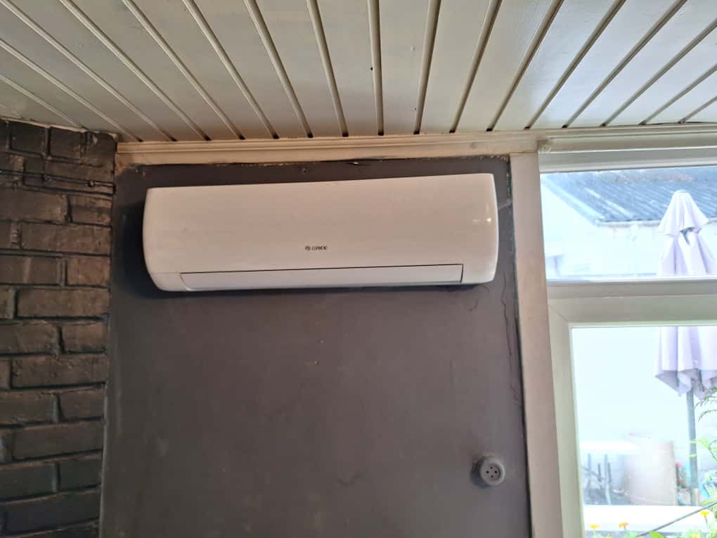 Installation photovoltaïque avec intégration extérieure soignée